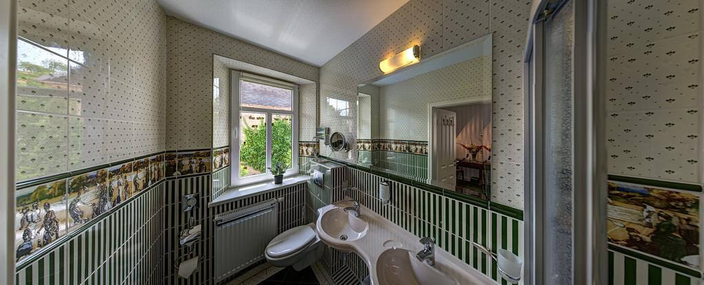 Landhotel Schwarzer Adler Suelzetal Quarto foto
