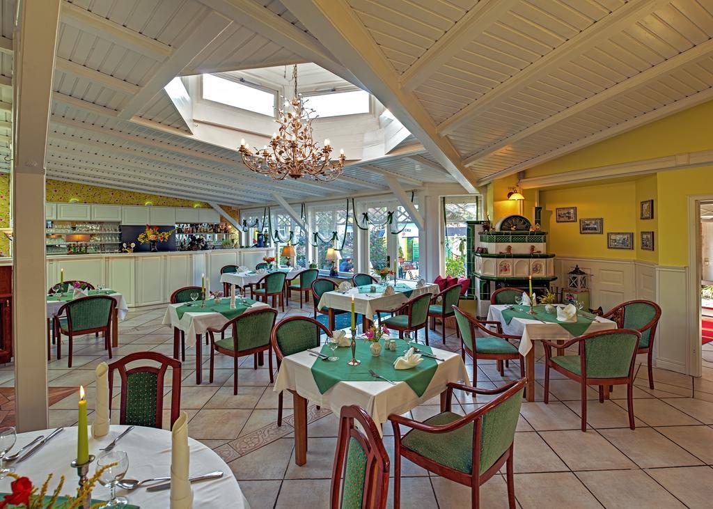Landhotel Schwarzer Adler Suelzetal Exterior foto